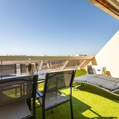 Paloma Héliopolis Entièrement Rénové Avec Terrasse Et Parking Appartement Agde