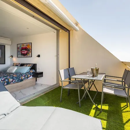 Paloma Héliopolis Entièrement Rénové Avec Terrasse Et Parking * Agde